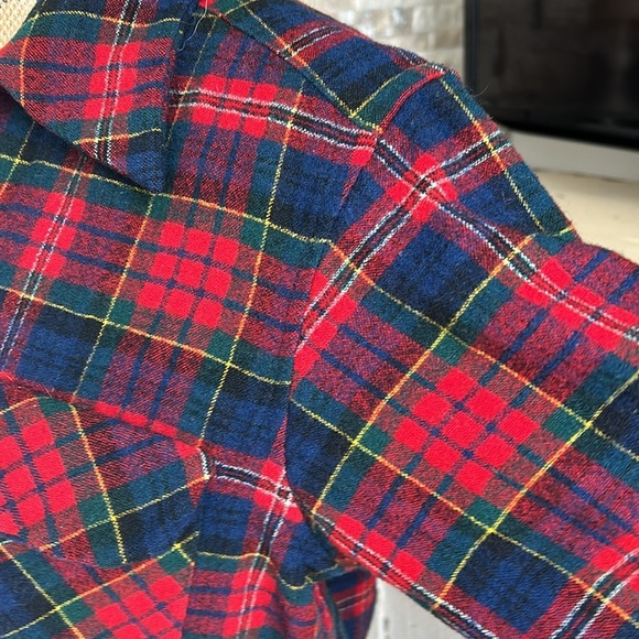 Vintage Pendleton 100% wool long sleeve button down red blue green plaid flannel - Picture 4 of 16